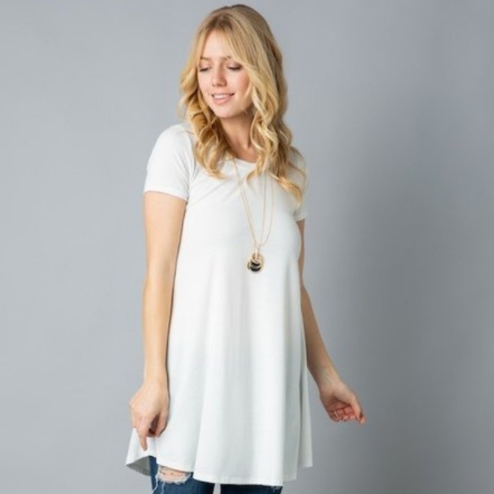 Women fashion top ivory